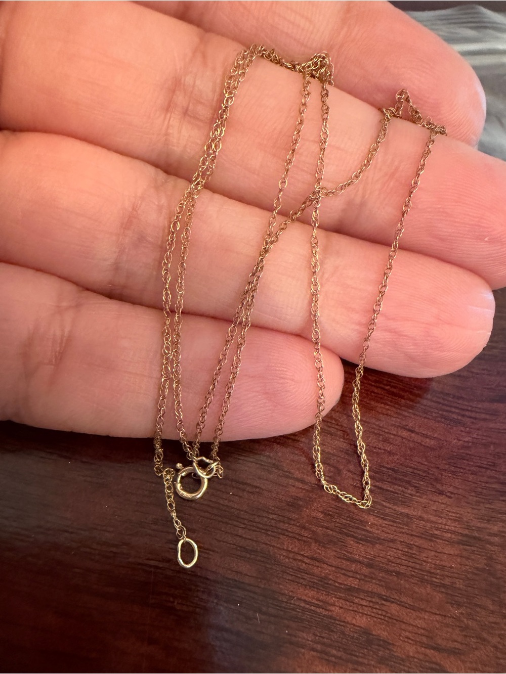 10k gold chain necklace lightweight delicate 18inch approximately